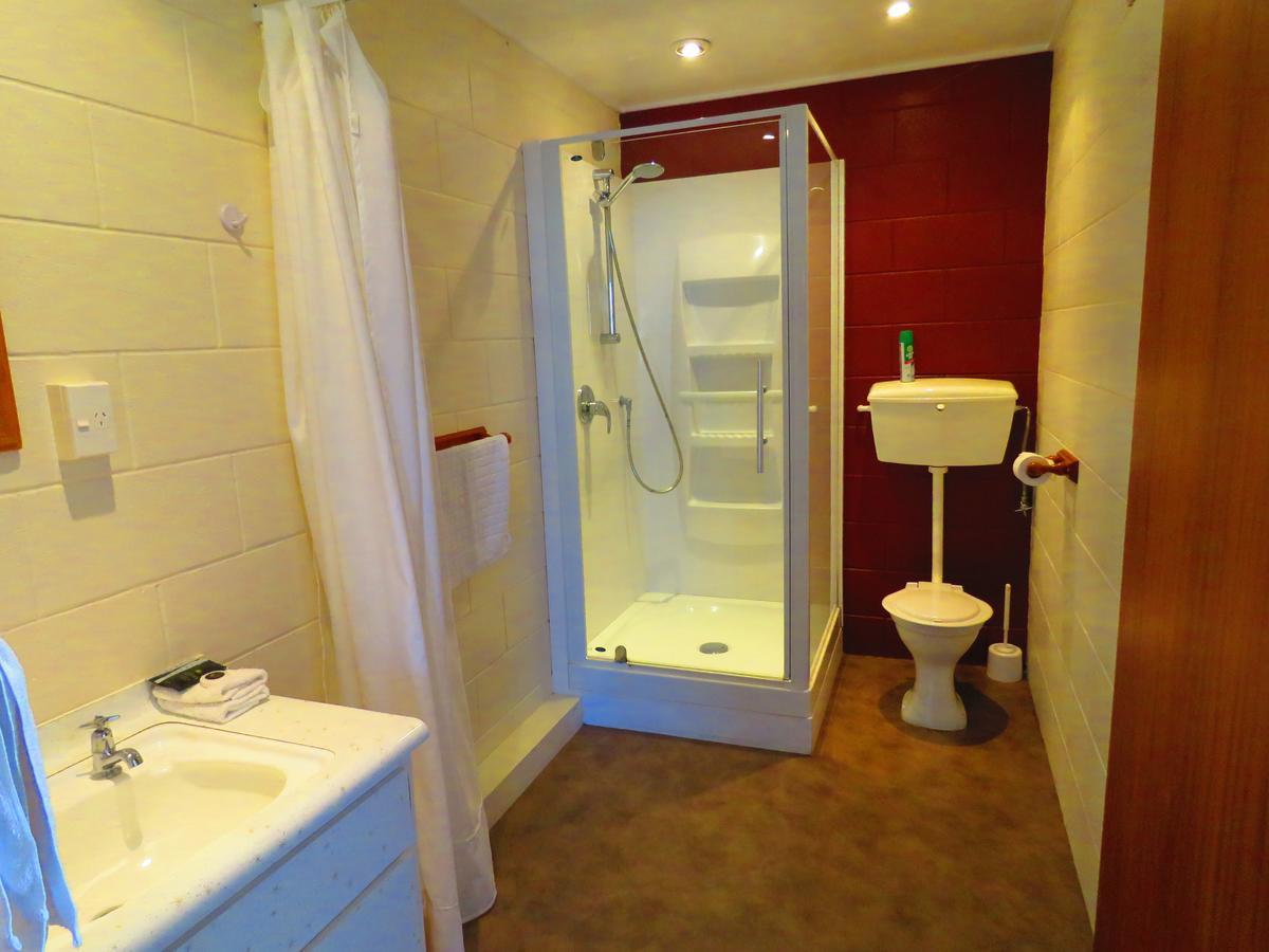 Opunake Motel And Backpackers Lodge Dış mekan fotoğraf